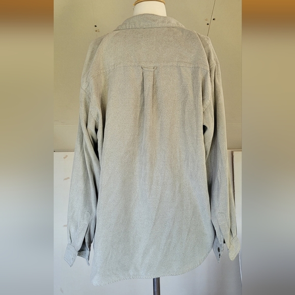 St. John's Bay Womens Grey Button-up Shirt Size L Missing Buttons - Picture 5 of 7